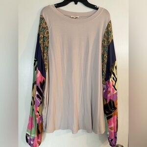 Easel Neutral Taupe Crewneck Tee